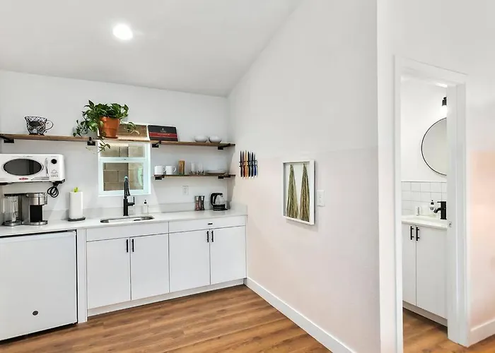Paokalani Suite.hoʻoluʻolu Apartment *