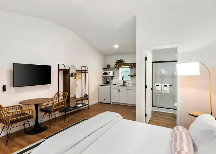 Paokalani Suite.hoʻoluʻolu
